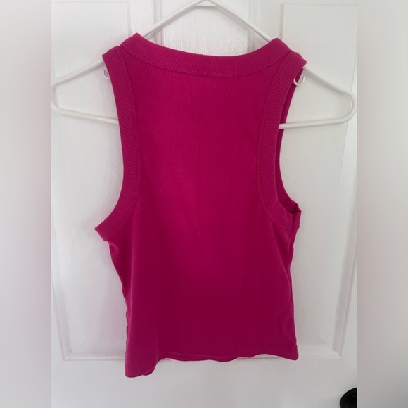 NWOT Old Navy Tank Top - Picture 2 of 3
